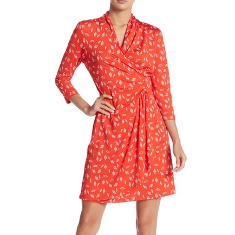 NEW Vanity Room - Printed Dress SIZE M.